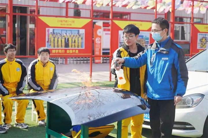 学汽车美容好创业吗？
