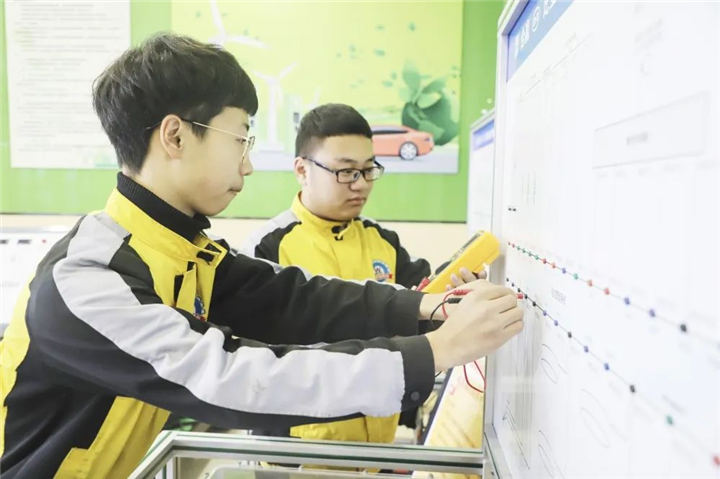 学新能源汽车技术怎么样？