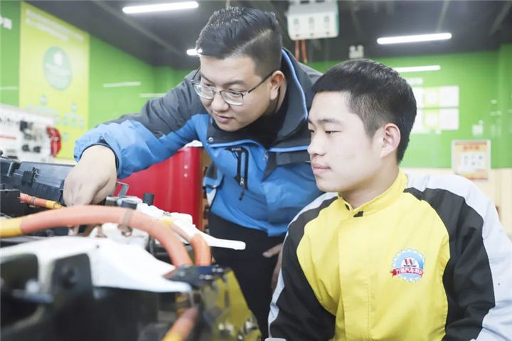 学新能源汽车技术怎么样？