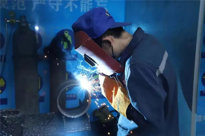 学焊接一般要学多久？