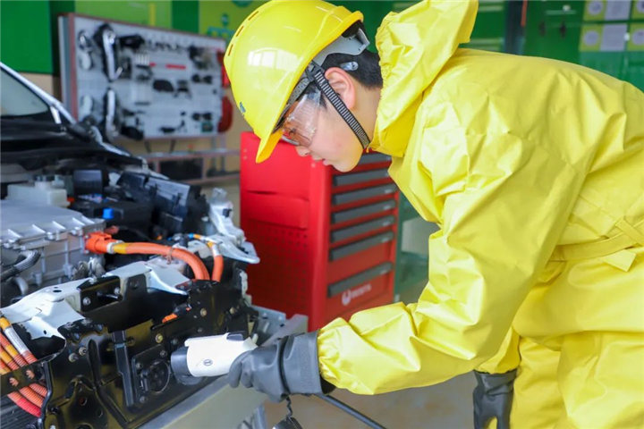河北万通技工学校